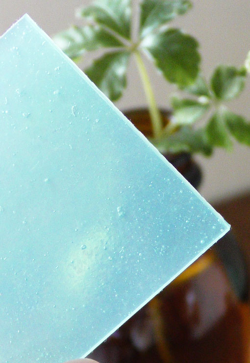 一枚ずつハンドメイドで作る透明FRP板2