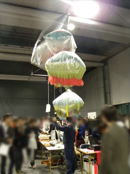 メイカーズフェア2012にてアドバルーン？